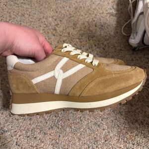 Veronica Beard Valentina Sneaker Size 9.5